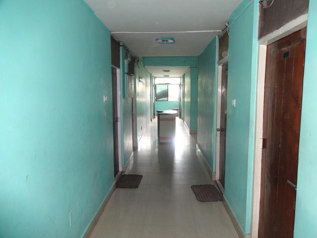 Ajatsatru Hotel Gaya Ngoại thất bức ảnh