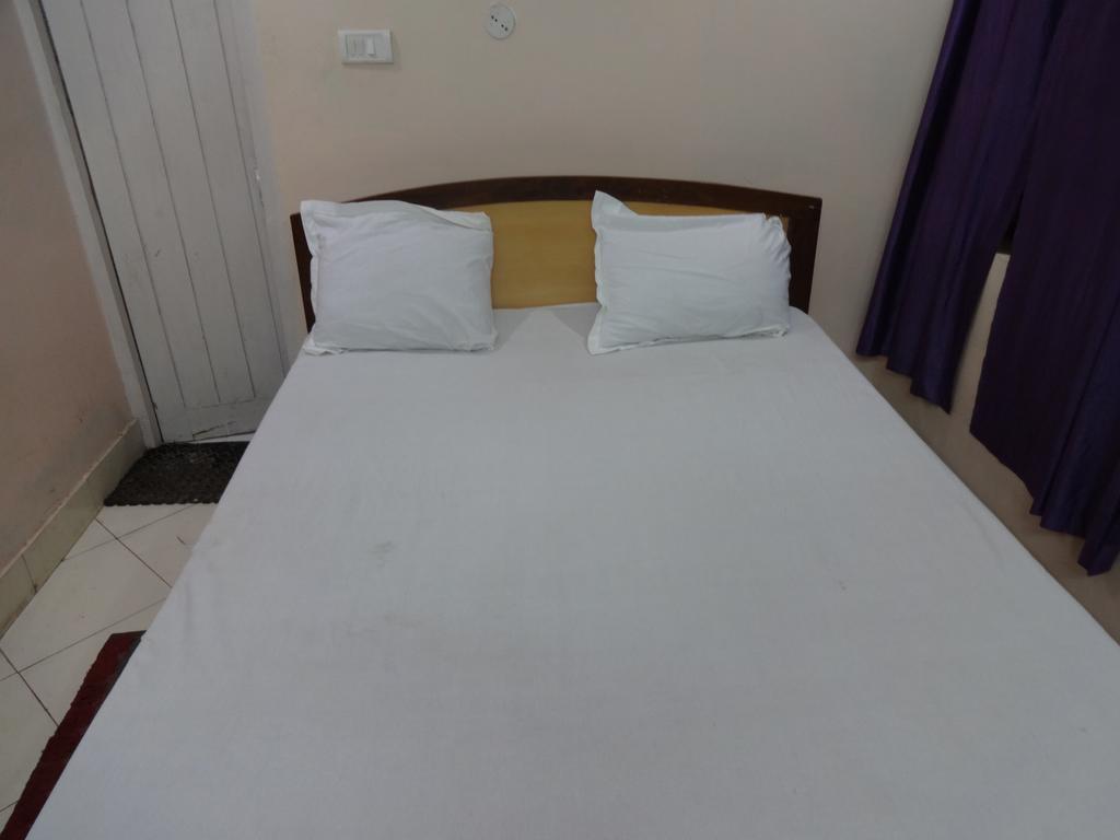 Ajatsatru Hotel Gaya Phòng bức ảnh
